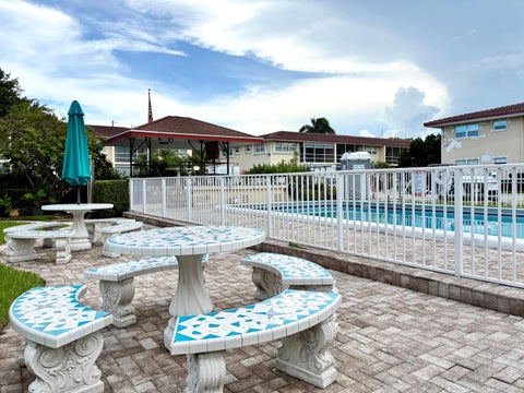 Tiny photo for 2204 NE 36th Street #26, Lighthouse Point, FL 33064 (MLS # B26068623)