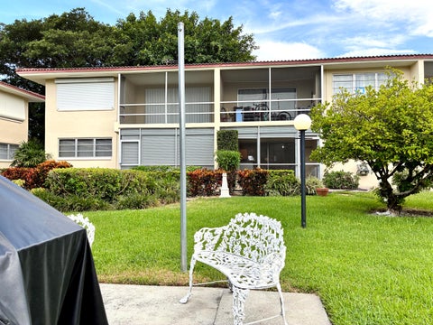 Tiny photo for 2204 NE 36th Street #26, Lighthouse Point, FL 33064 (MLS # B26068623)