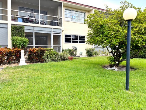 Tiny photo for 2204 NE 36th Street #26, Lighthouse Point, FL 33064 (MLS # B26068623)