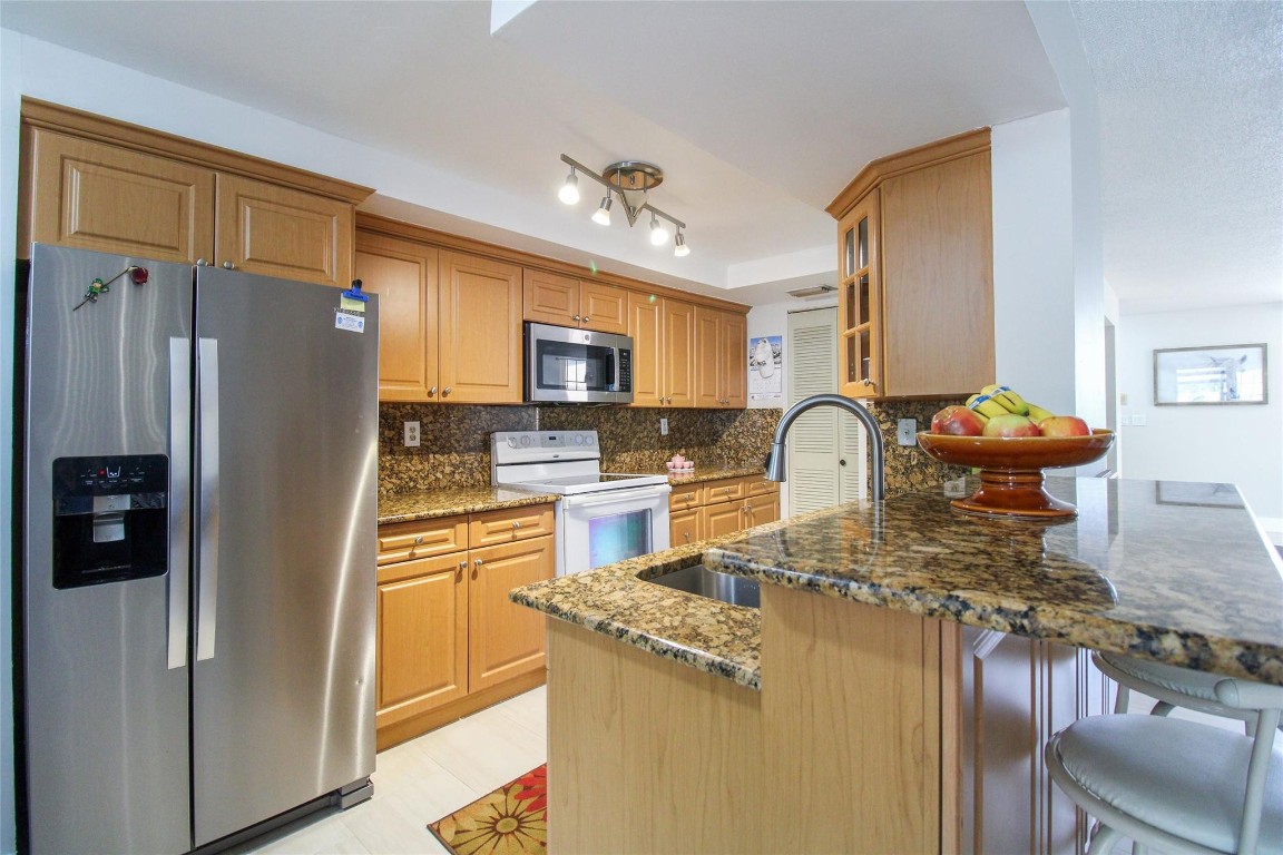 NEW PASEOS CASTELLANOS CO - Residential