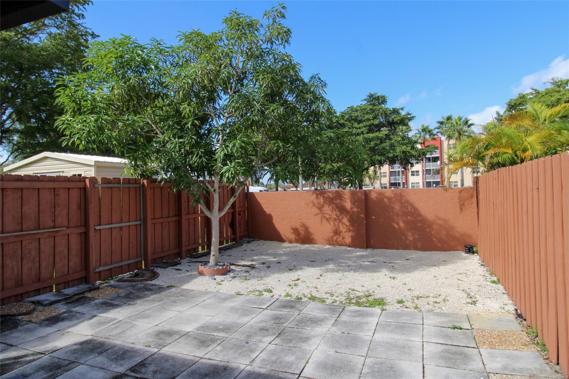 NEW PASEOS CASTELLANOS CO - Residential