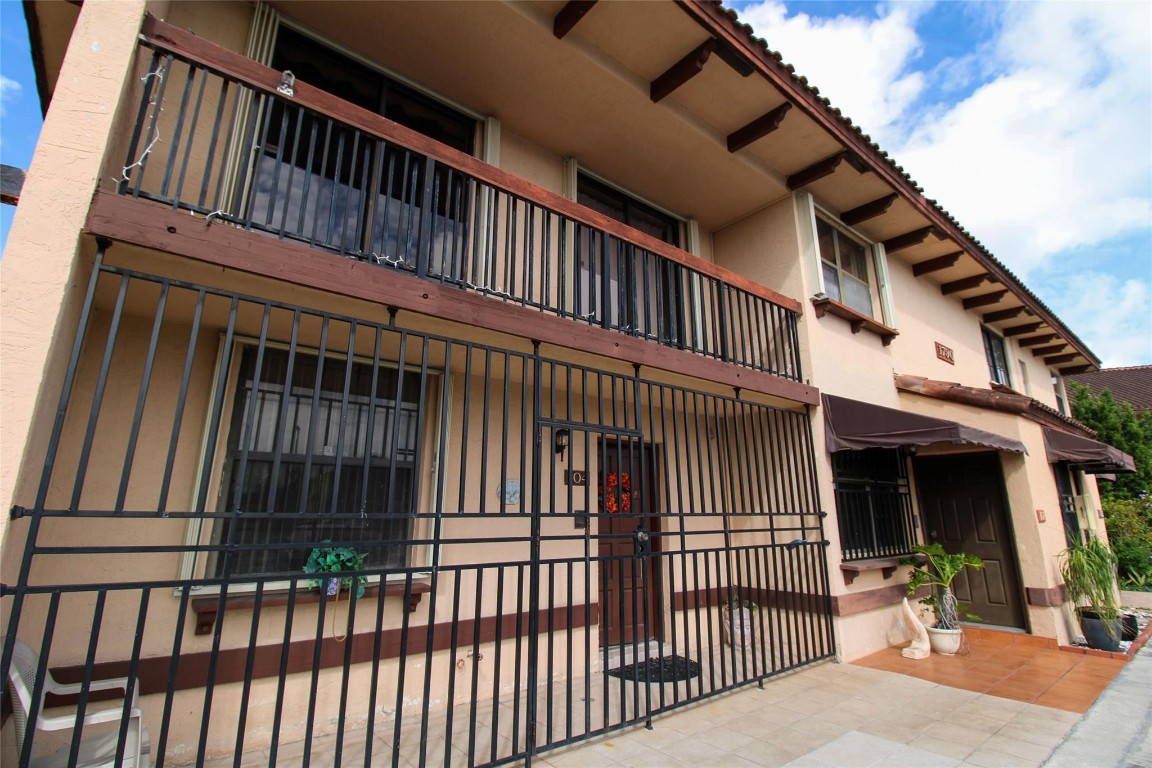 NEW PASEOS CASTELLANOS CO - Residential