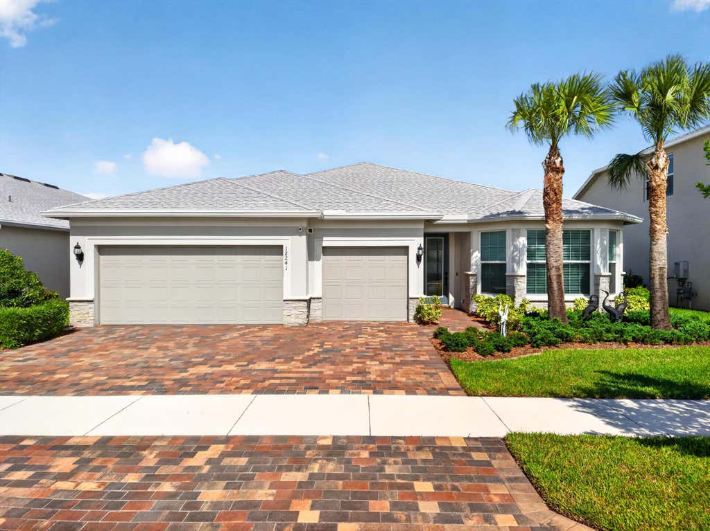 Photo of 12241 SW Myrtle Oak Drive, Port Saint Lucie, FL 34987 (MLS # B26064627)