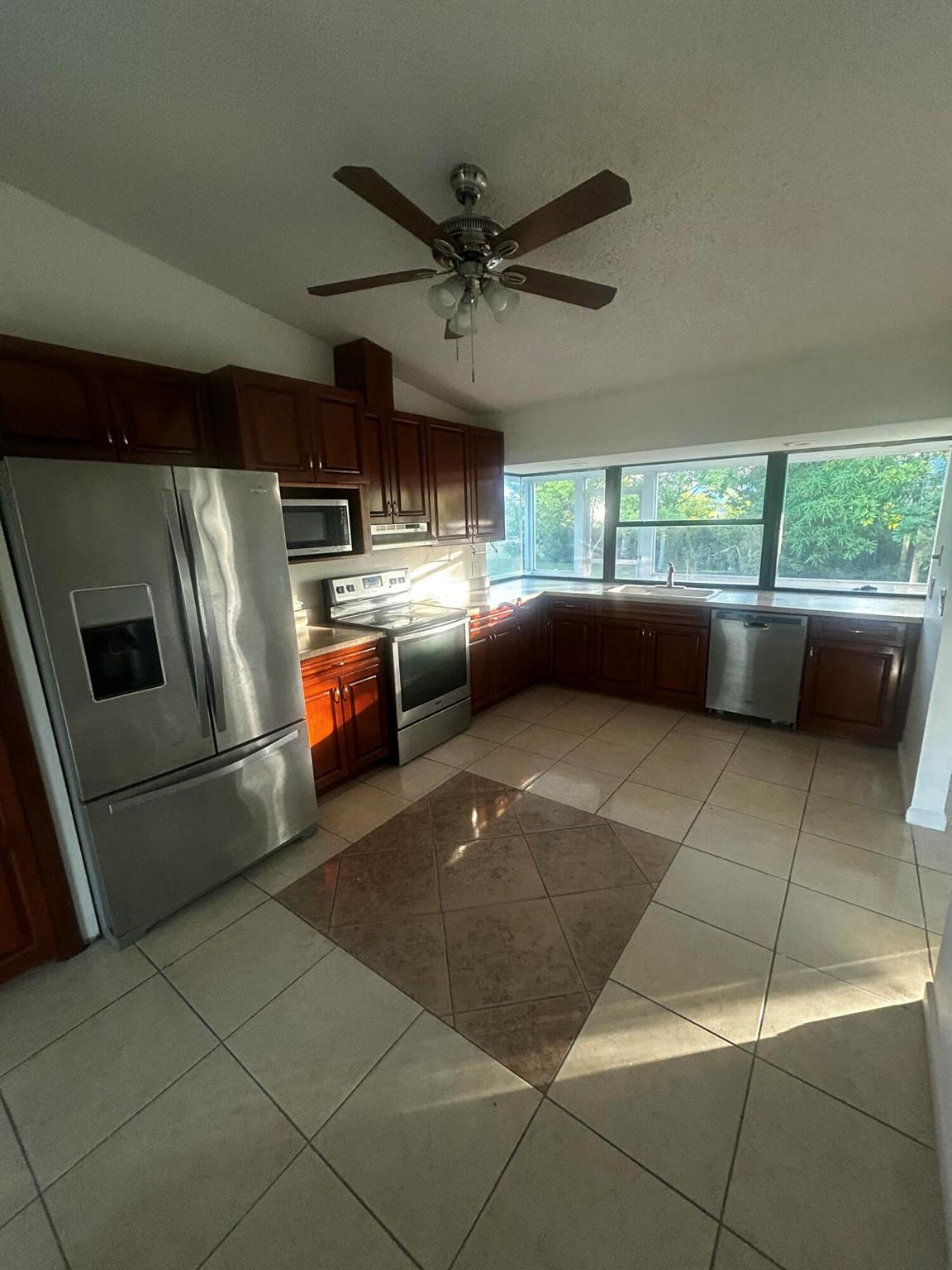 PORT ST LUCIE SECTION 13 - Residential Lease