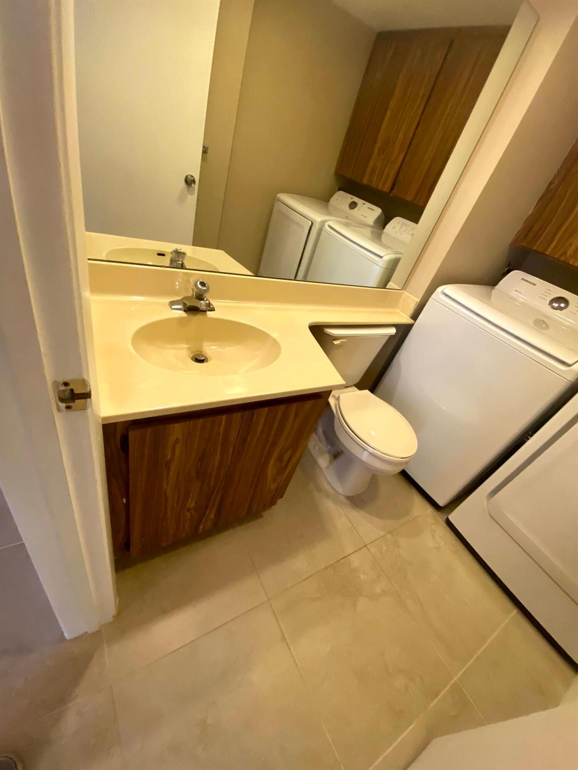 VILLAGE OF SANDALWOOD LAK - Residential Lease