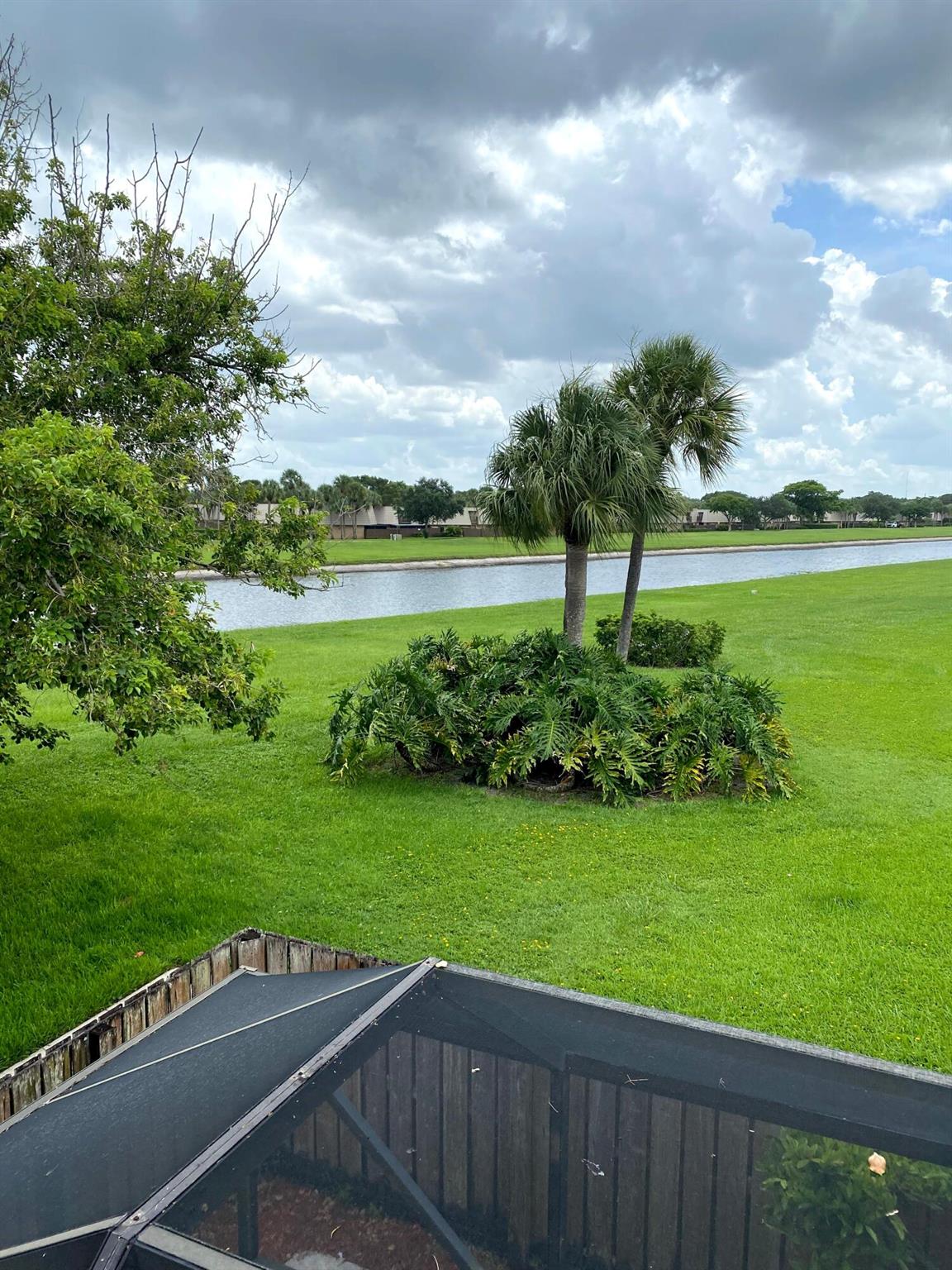 VILLAGE OF SANDALWOOD LAK - Residential Lease