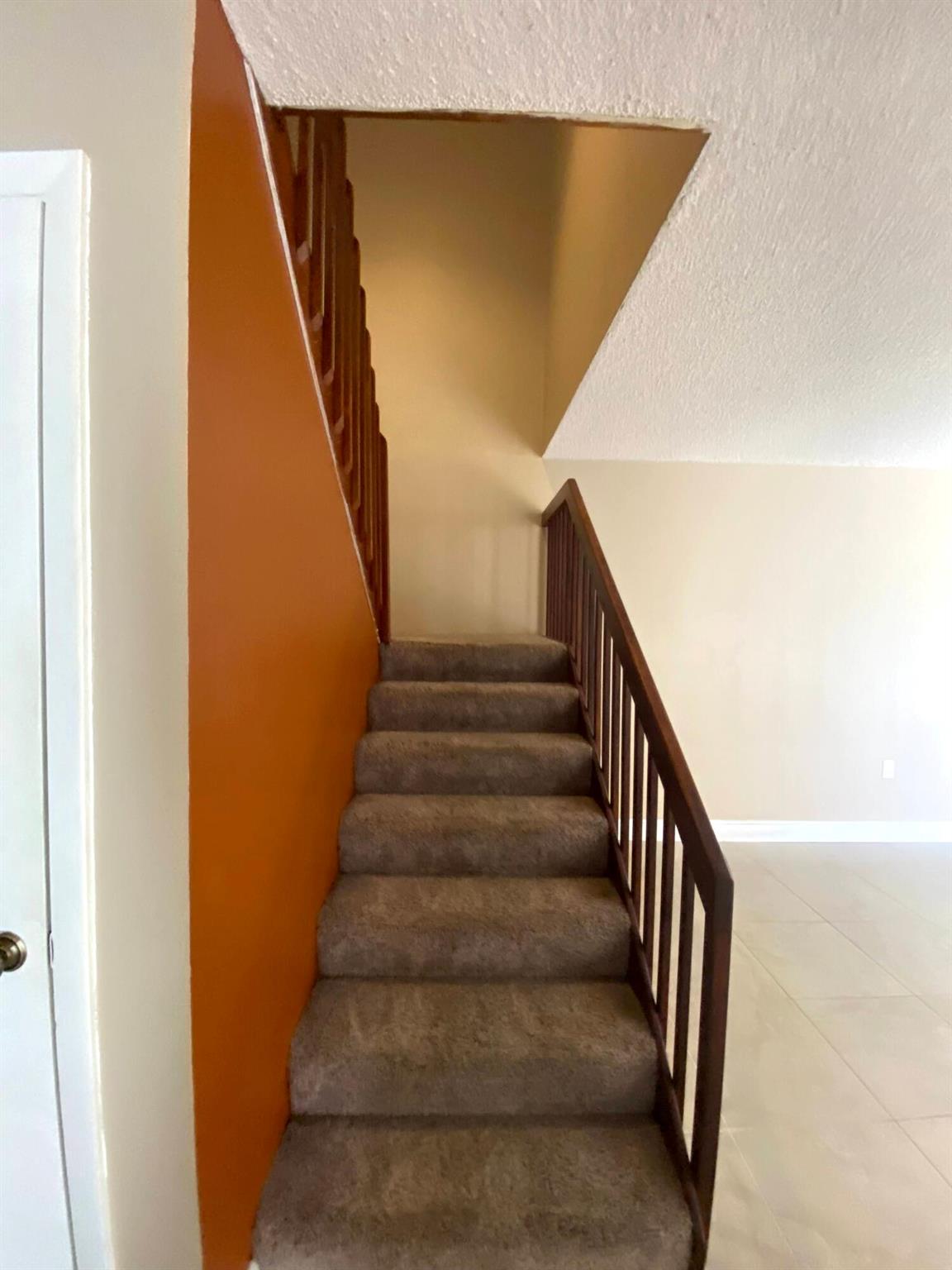 VILLAGE OF SANDALWOOD LAK - Residential Lease