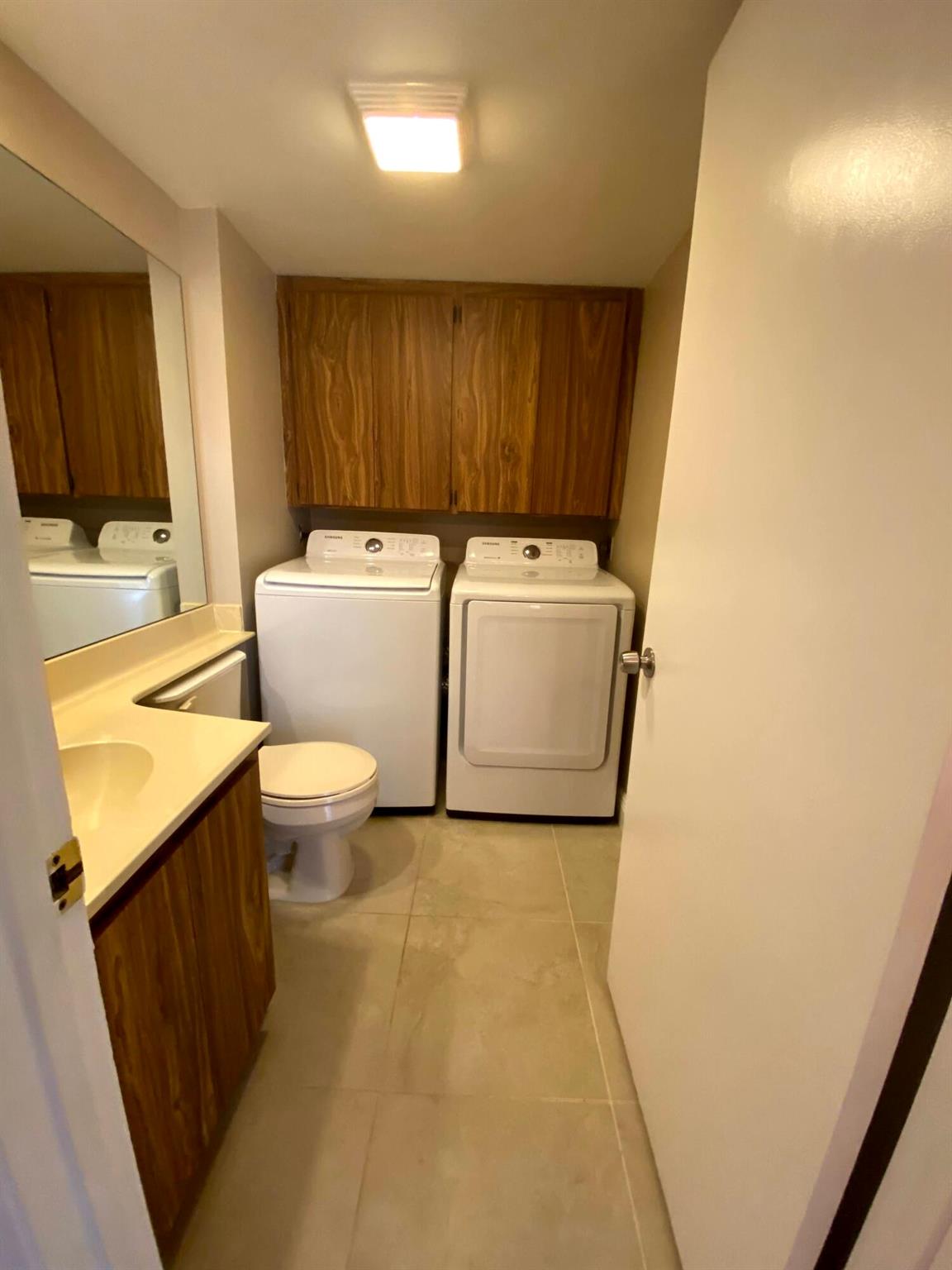 VILLAGE OF SANDALWOOD LAK - Residential Lease