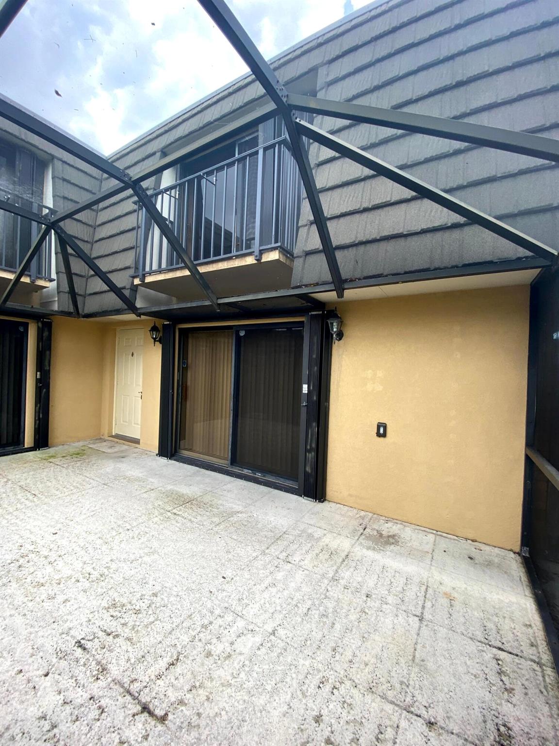 VILLAGE OF SANDALWOOD LAK - Residential Lease