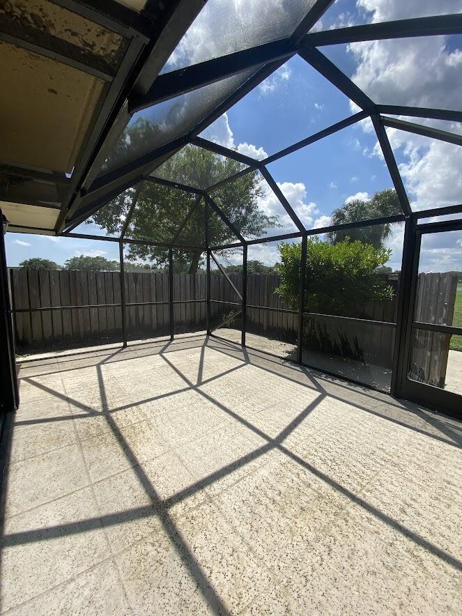 VILLAGE OF SANDALWOOD LAK - Residential Lease