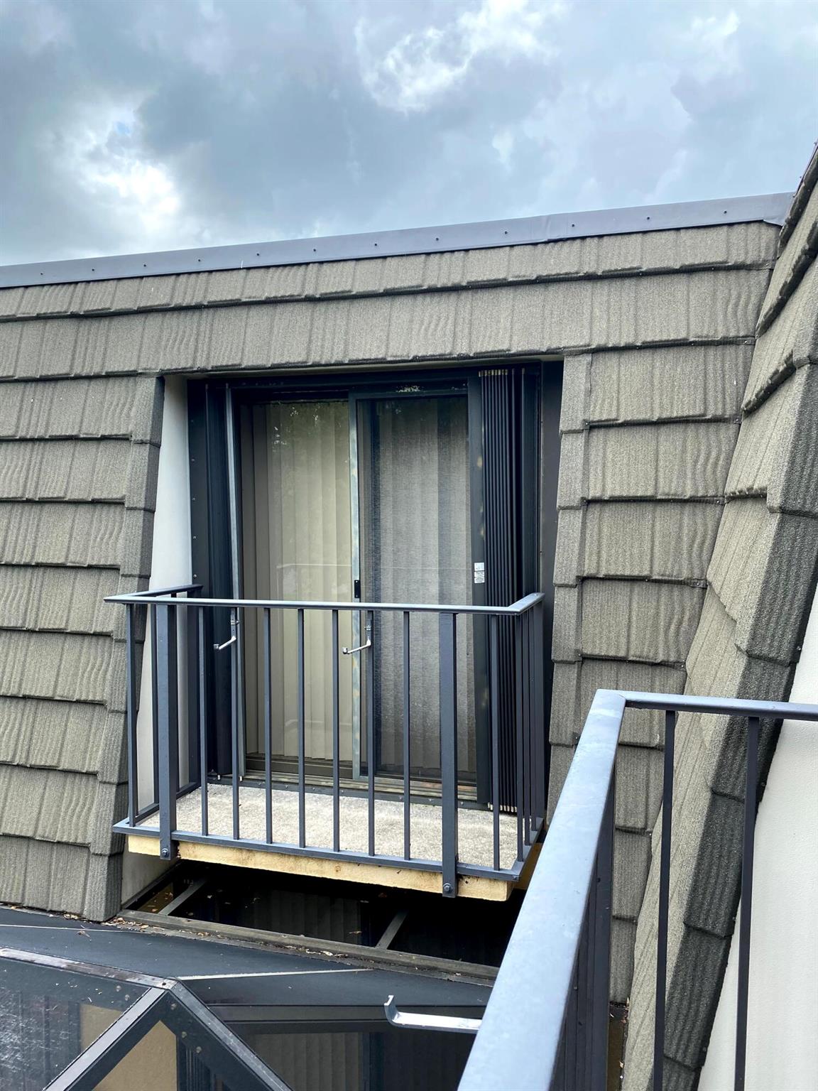 VILLAGE OF SANDALWOOD LAK - Residential Lease