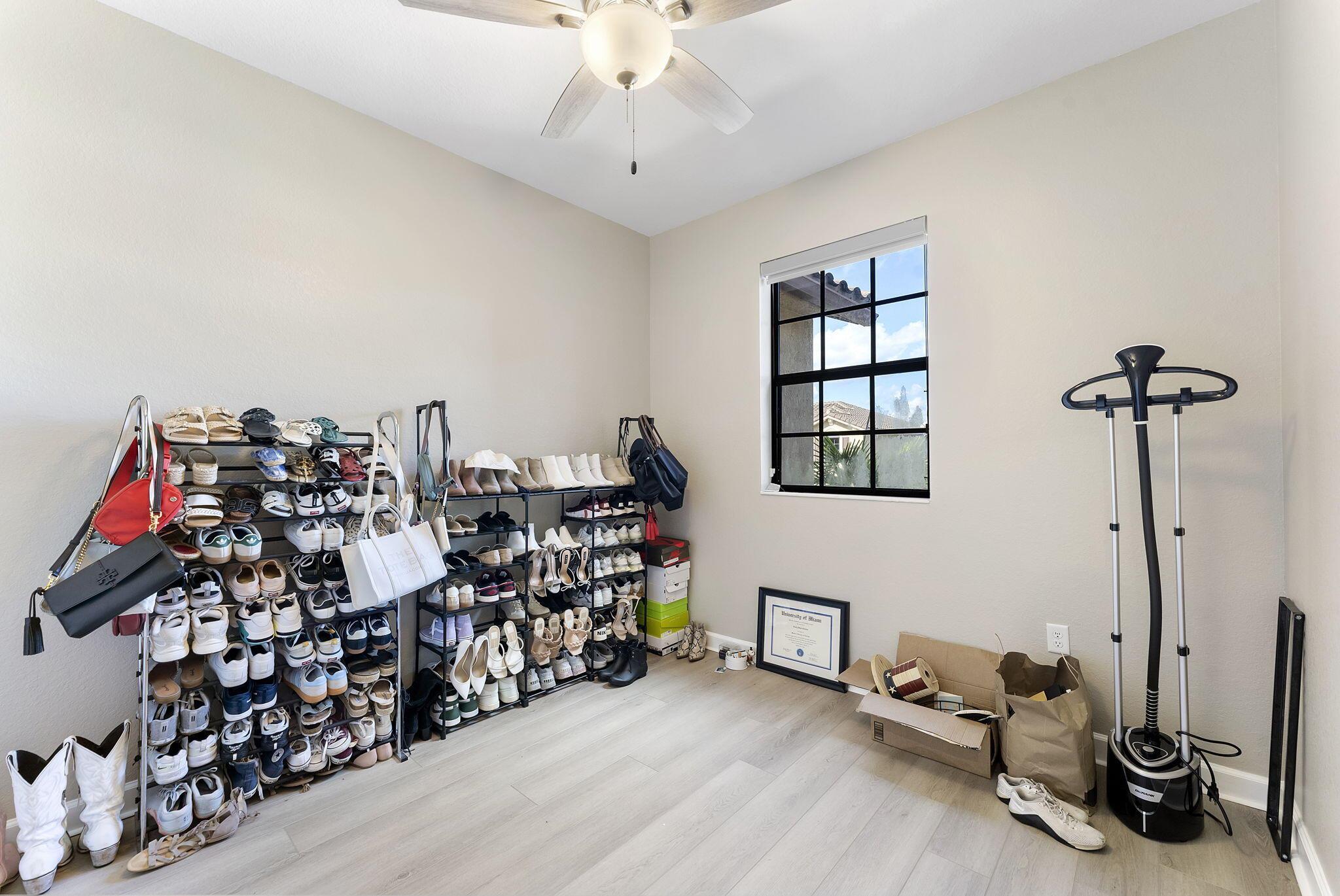 CELEBRATION POINTE - Residential