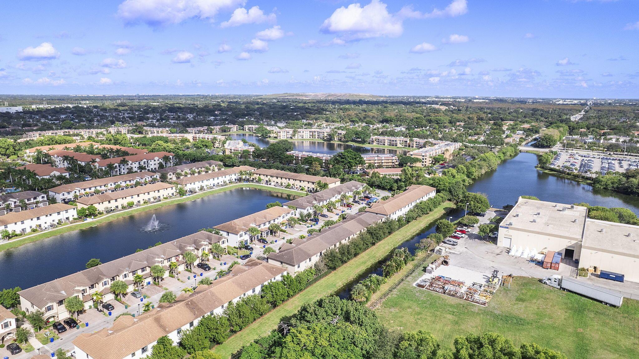 CELEBRATION POINTE - Residential