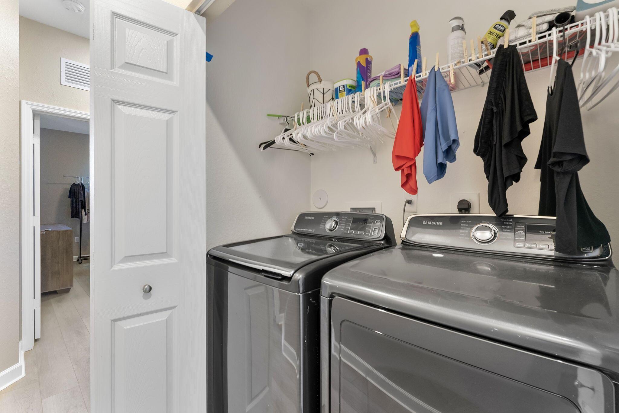 CELEBRATION POINTE - Residential