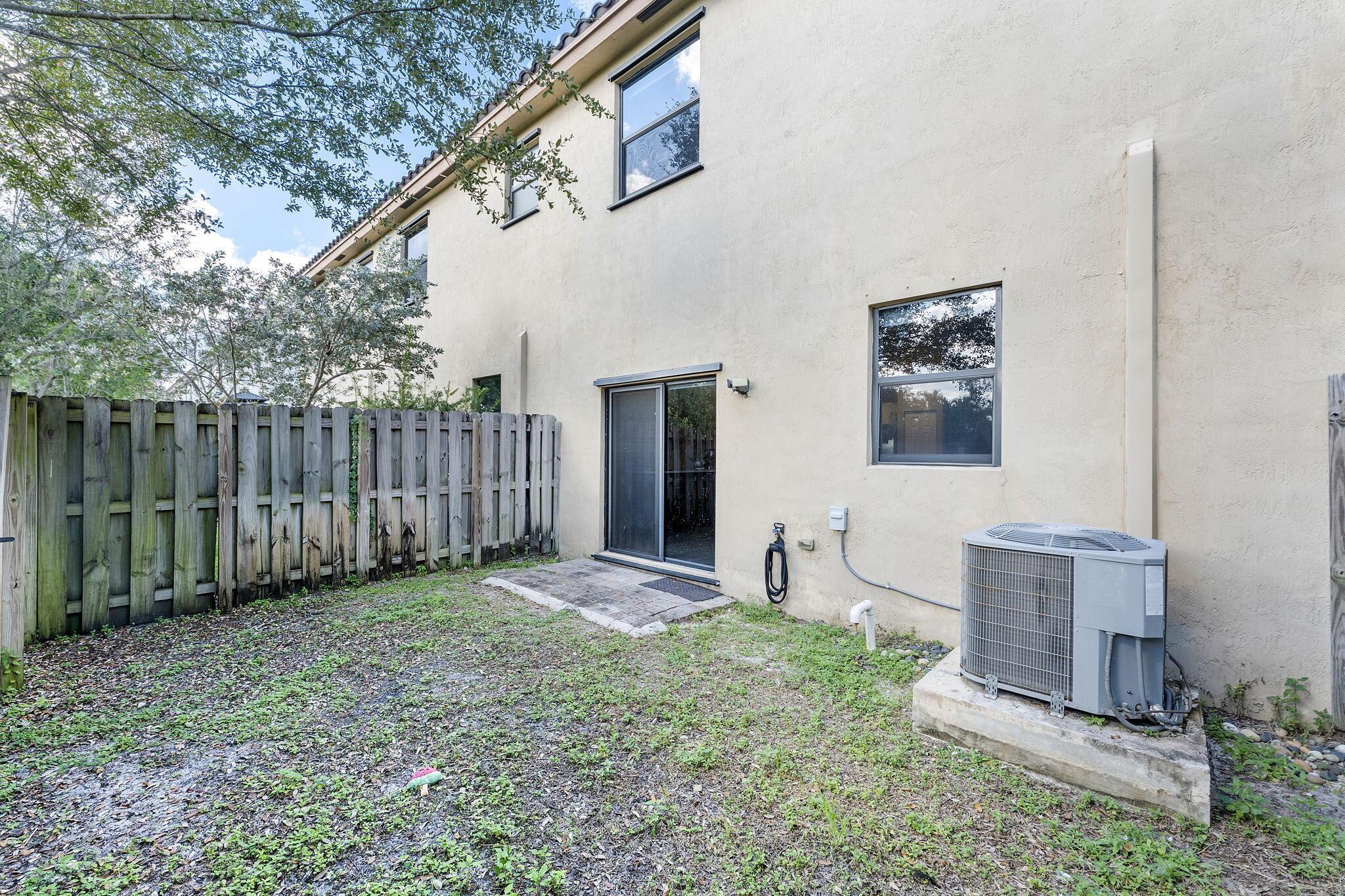 CELEBRATION POINTE - Residential