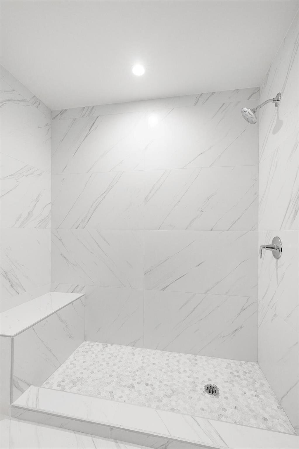 ROYAL PALM RESIDENCES - Residential