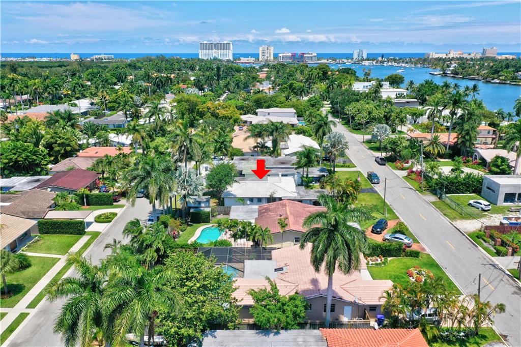 HOLLYWOOD LAKES SEC - Residential