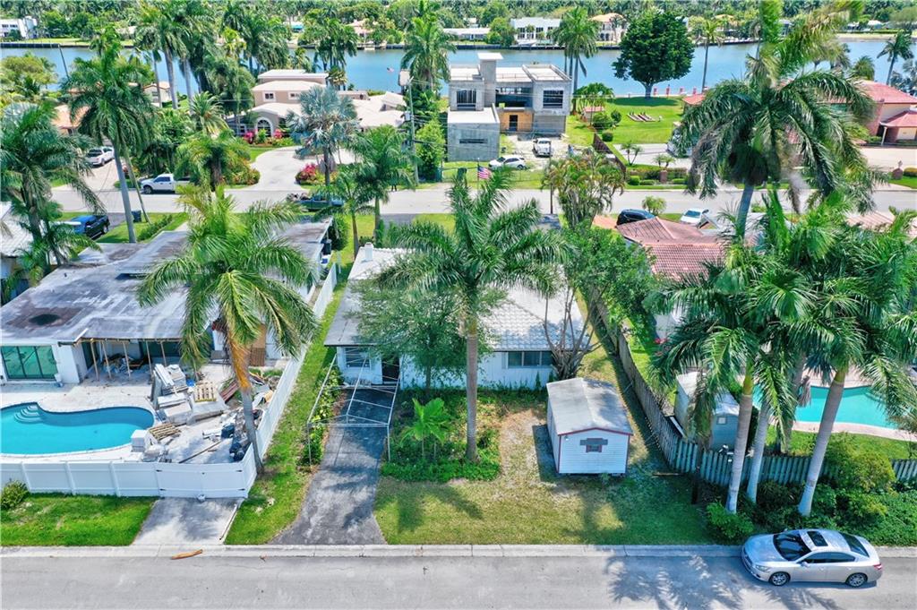 HOLLYWOOD LAKES SEC - Residential