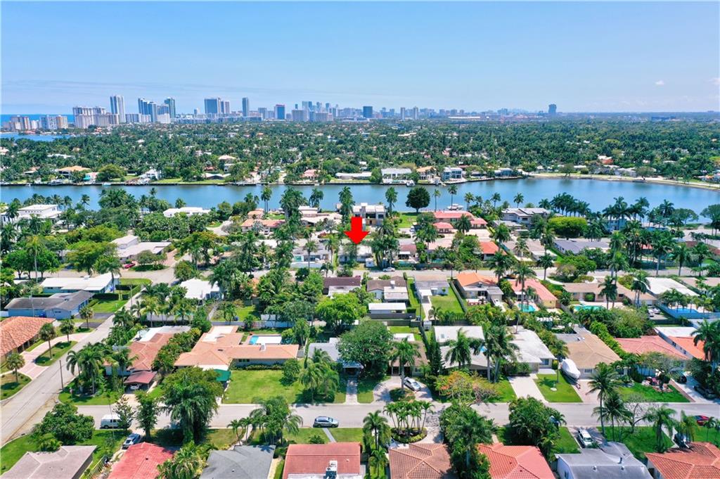 HOLLYWOOD LAKES SEC - Residential