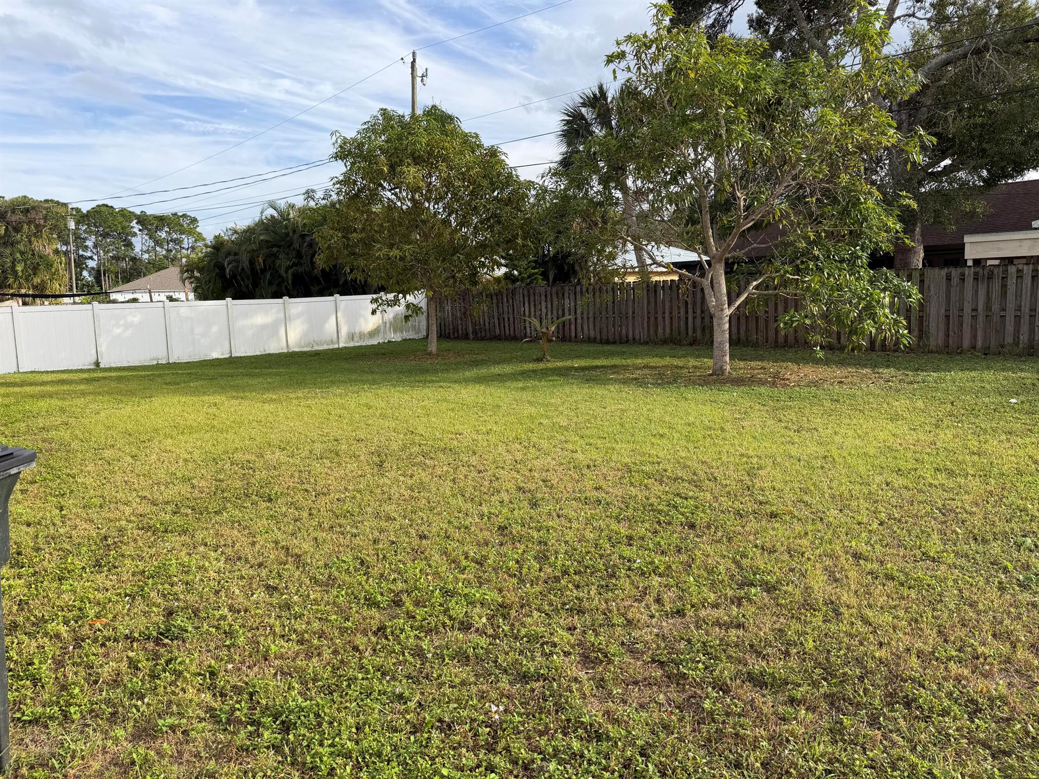 1218 SW Century Avenue