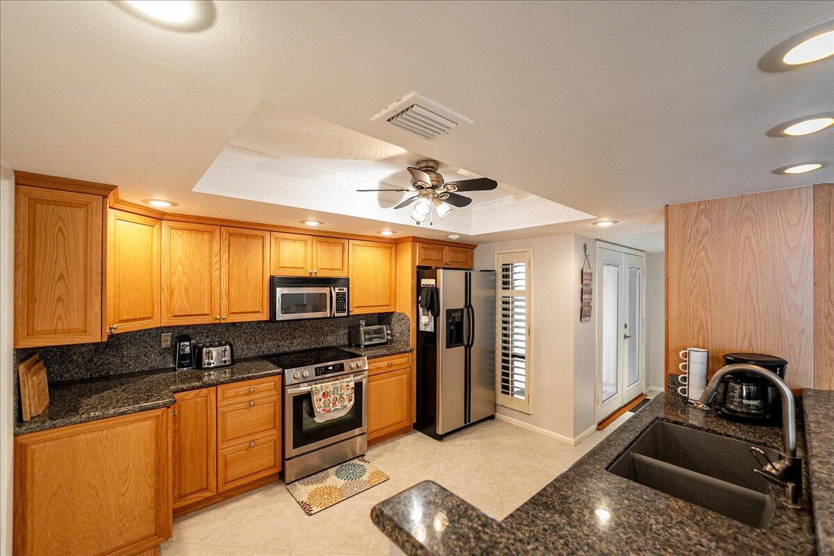 4100 N Highway A1a 323