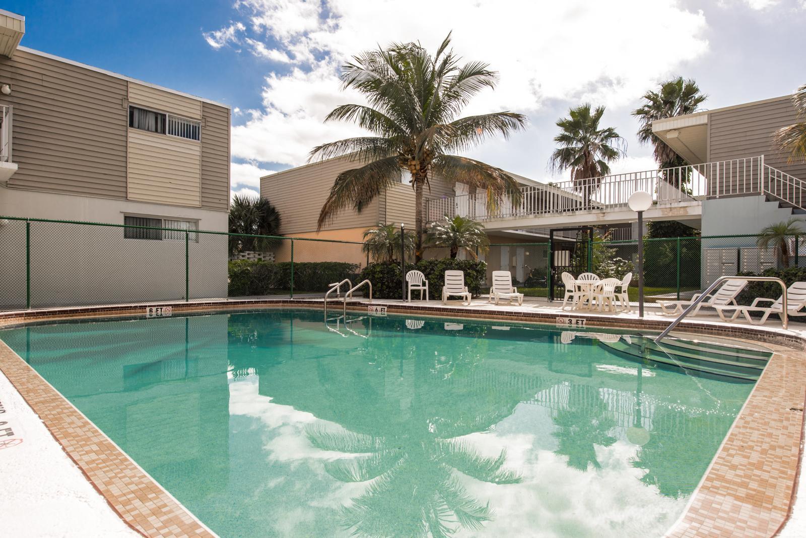 APARTMENTS AT TIMBERLAKE CONDO - Residential