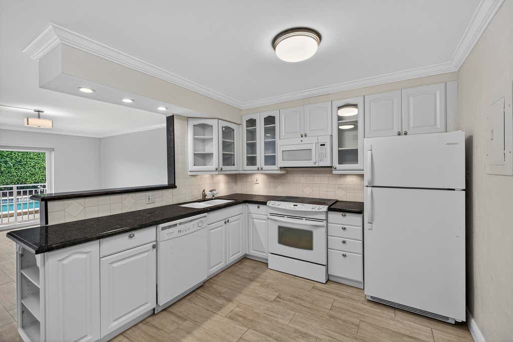 Photo of 3220 Bayview Drive #115, Fort Lauderdale, FL 33306 (MLS # R11122887)