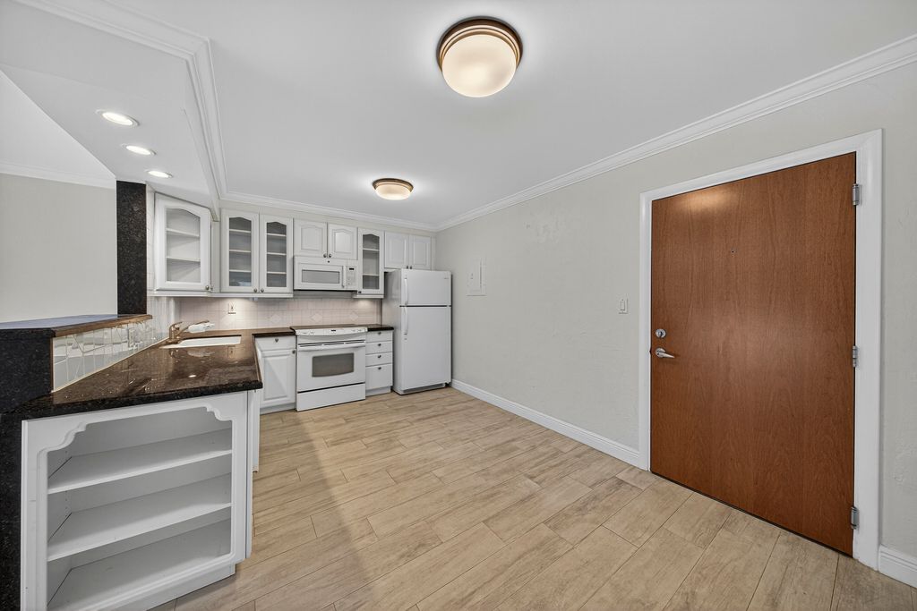 Photo of 3220 Bayview Drive #115, Fort Lauderdale, FL 33306 (MLS # R11122887)