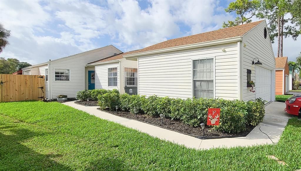 Photo of 5728 Rambler Rose Way, West Palm Beach, FL 33415 (MLS # R10847607)