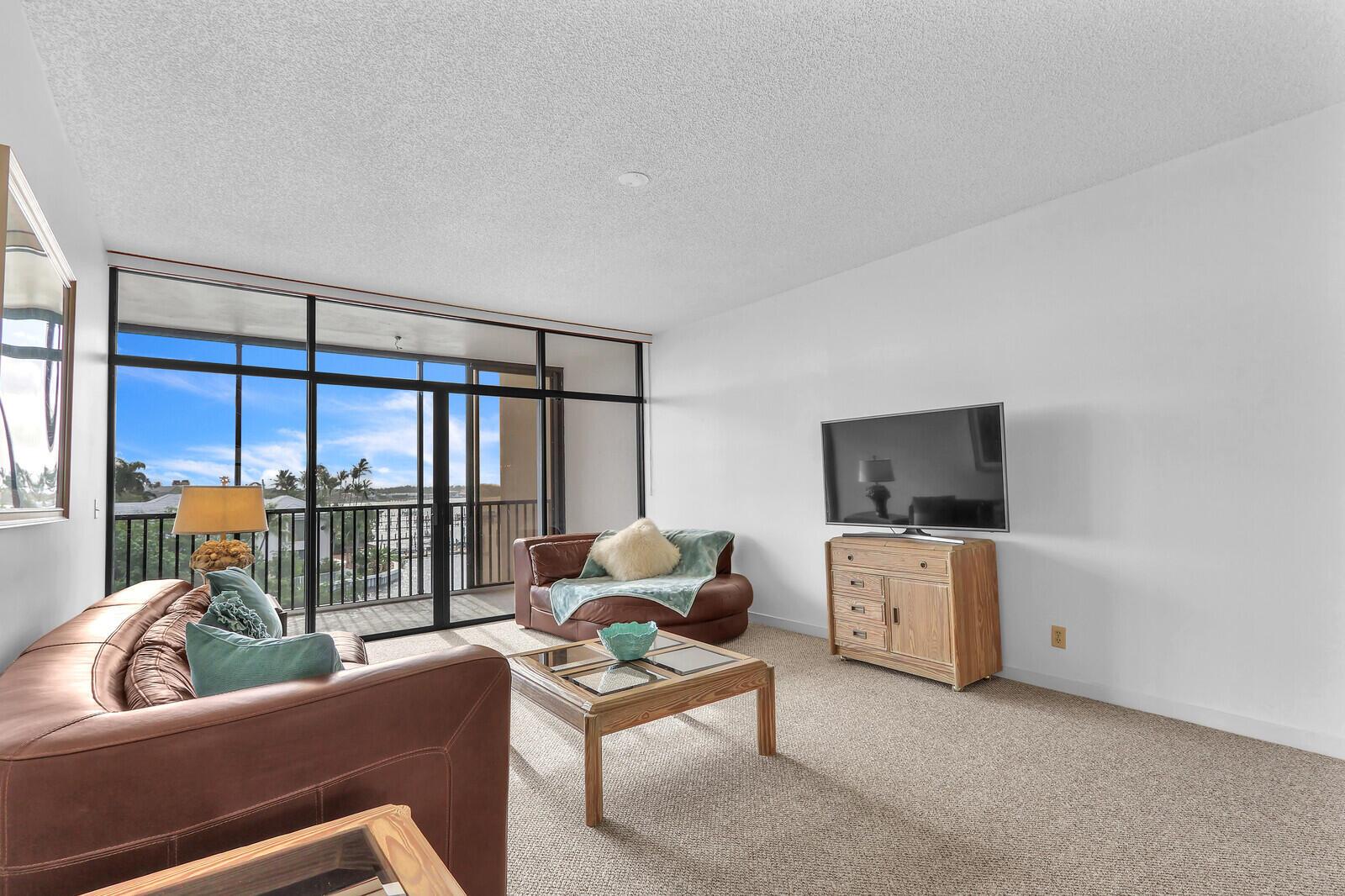 MARINA AT TWELVE OAKS CON - Residential