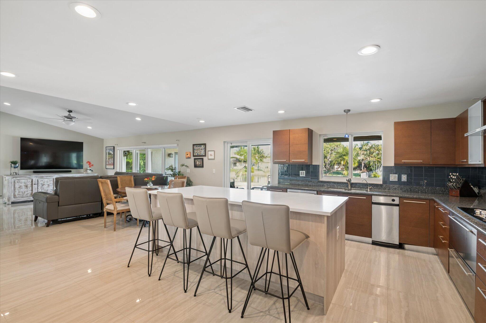 JACARANDA LAKES SECTION SEVEN - Residential