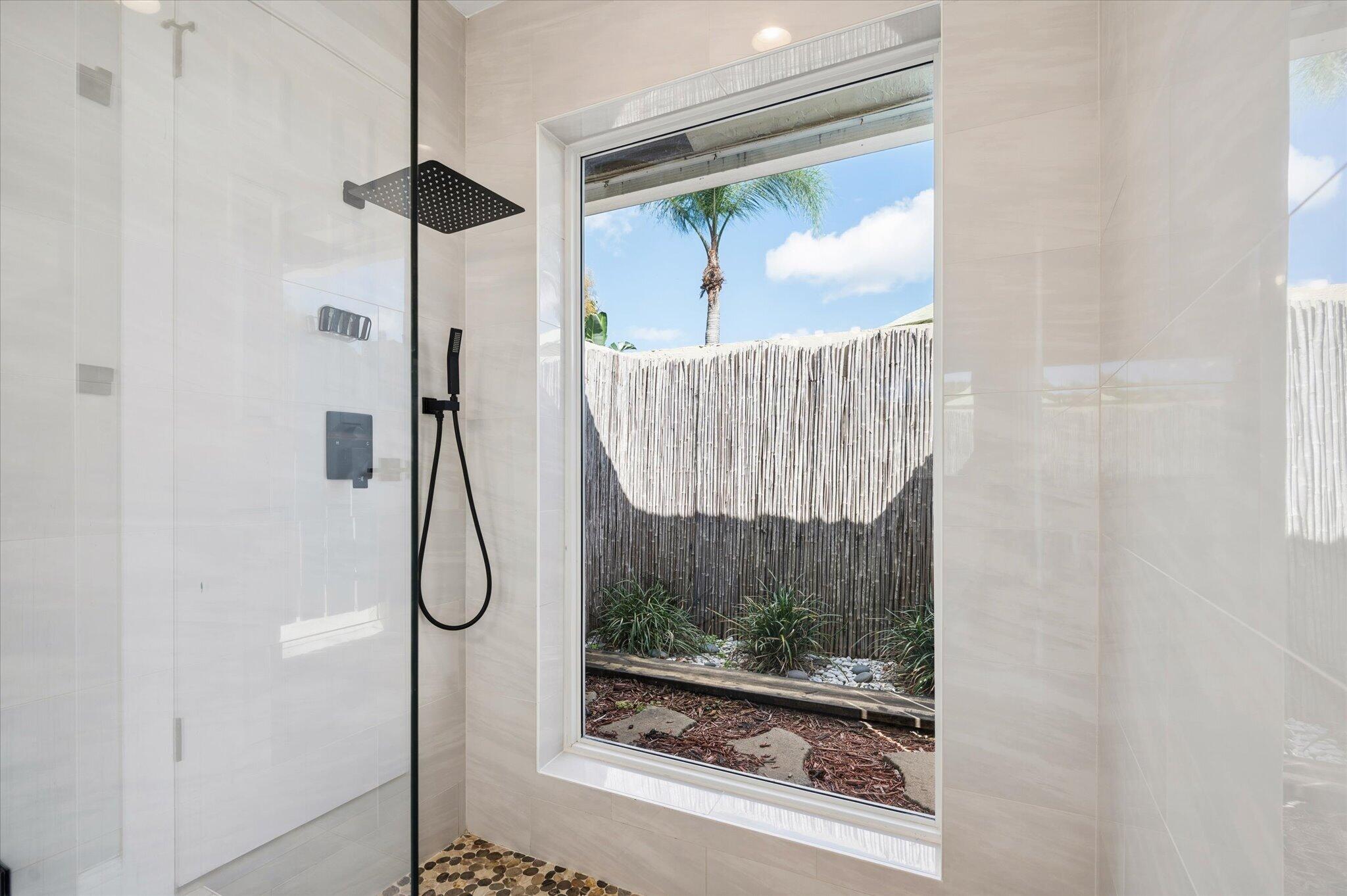 JACARANDA LAKES SECTION SEVEN - Residential