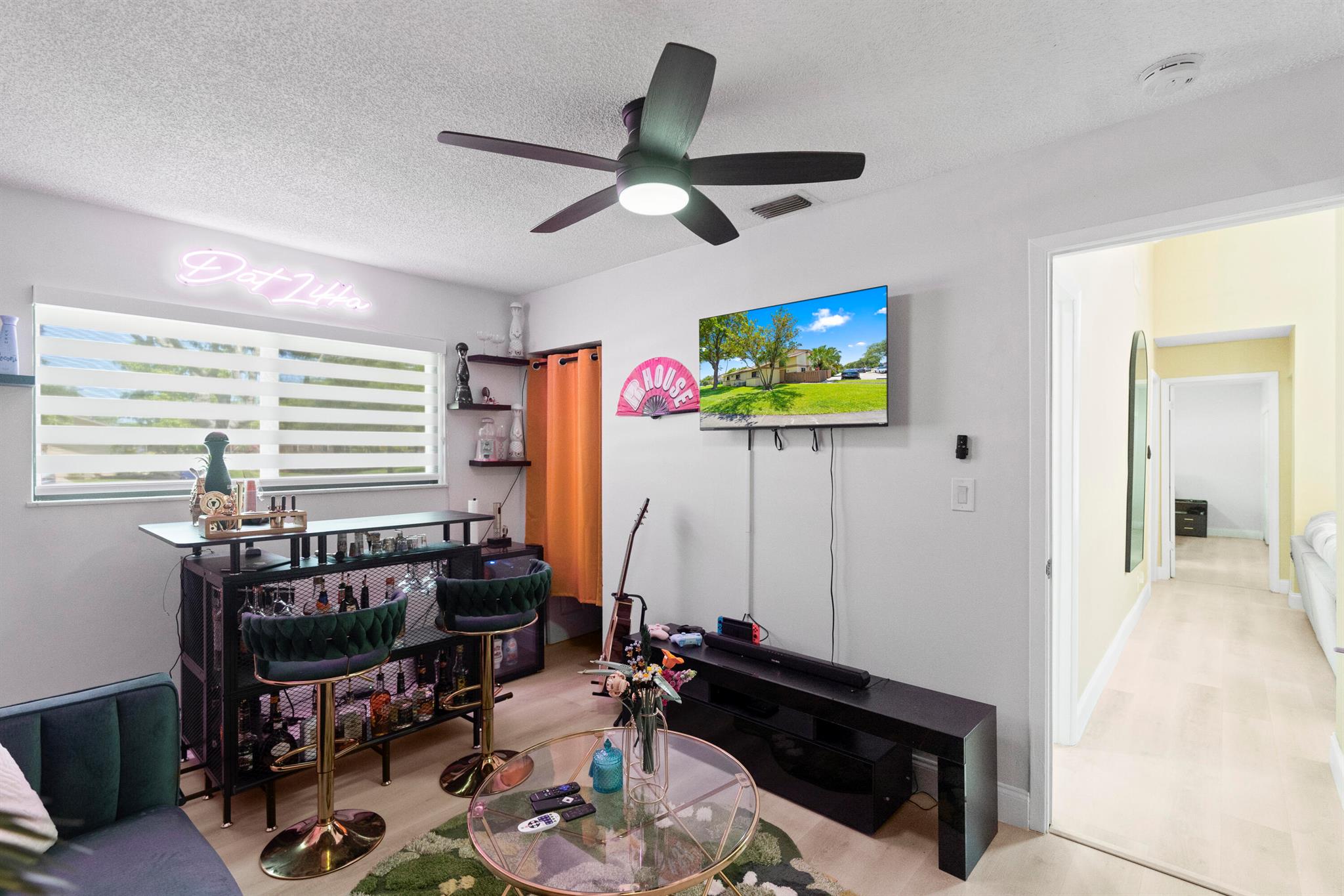COUNTRY SQUIRE TOWNHOMES - Residential