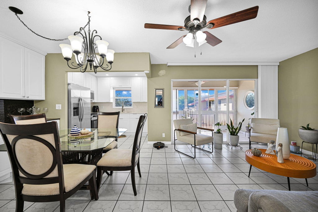 Photo of 5300 WASHINGTON Street #G323, Hollywood, FL 33021 (MLS # B26093439)