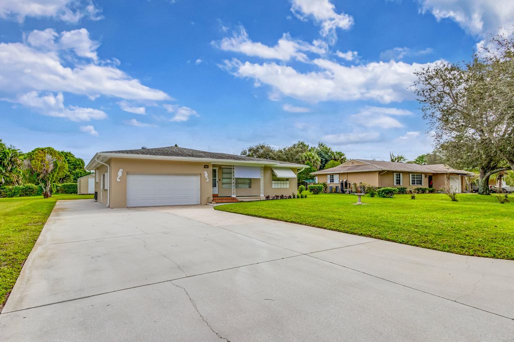Photo of 11170 Monet Ridge Road, Palm Beach Gardens, FL 33410 (MLS # R10945765)