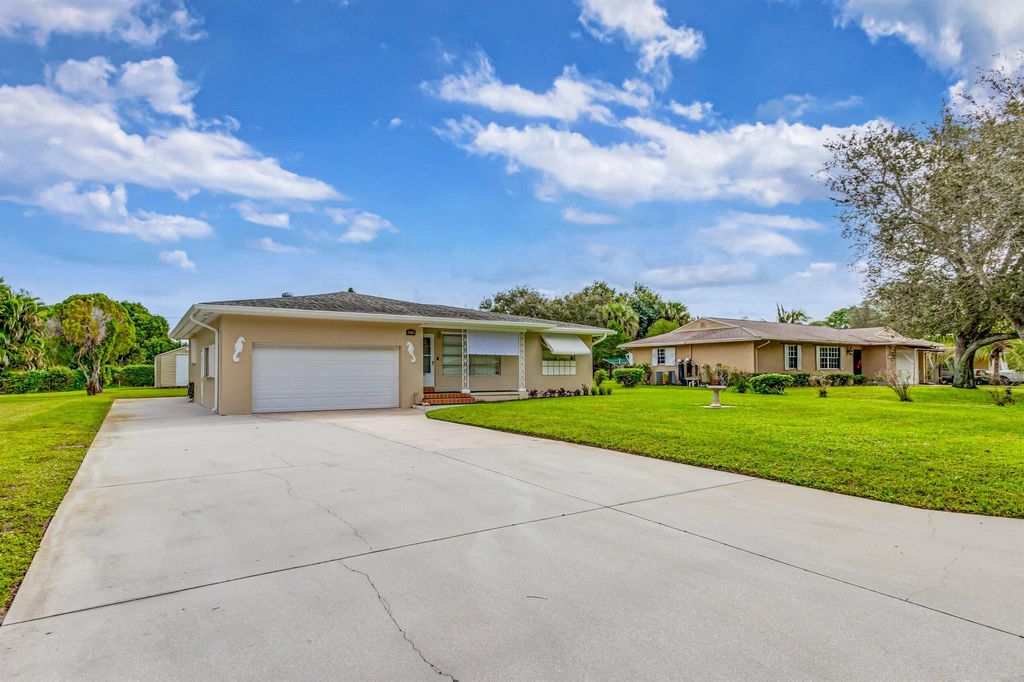 Photo of 11170 Monet Ridge Road, Palm Beach Gardens, FL 33410 (MLS # R10945765)