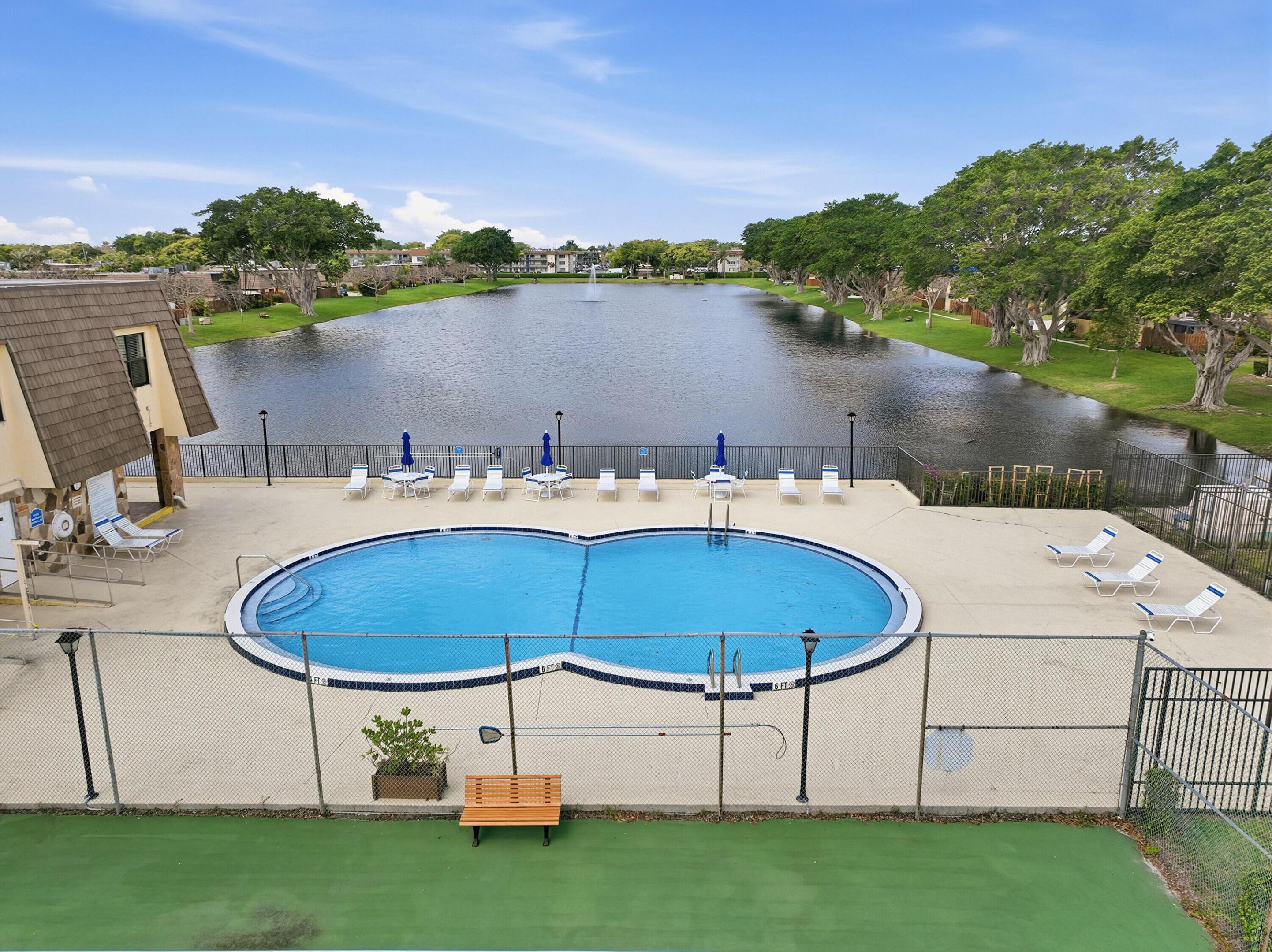 SPRINGDALE HOMES - Residential