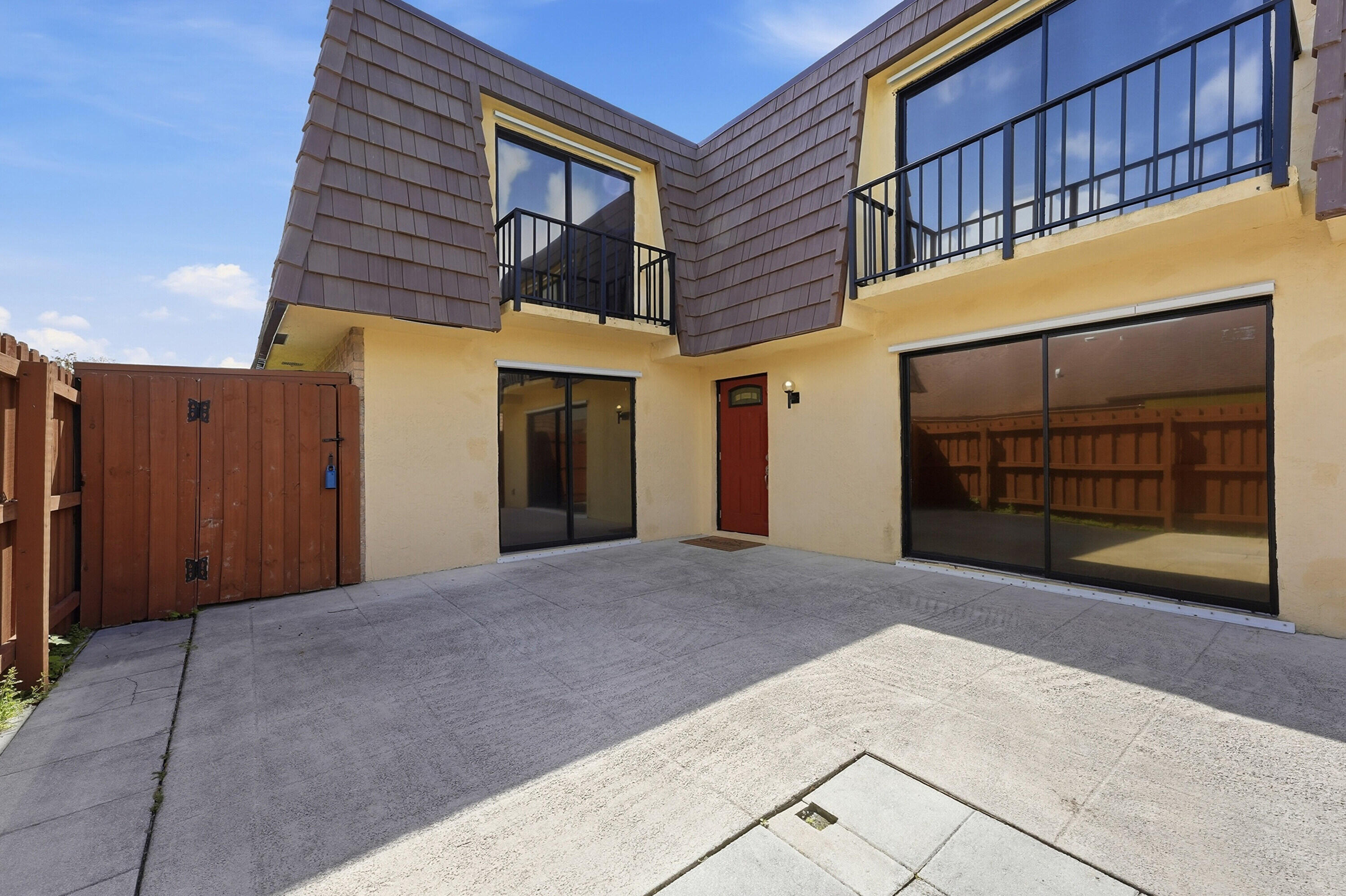 SPRINGDALE HOMES - Residential