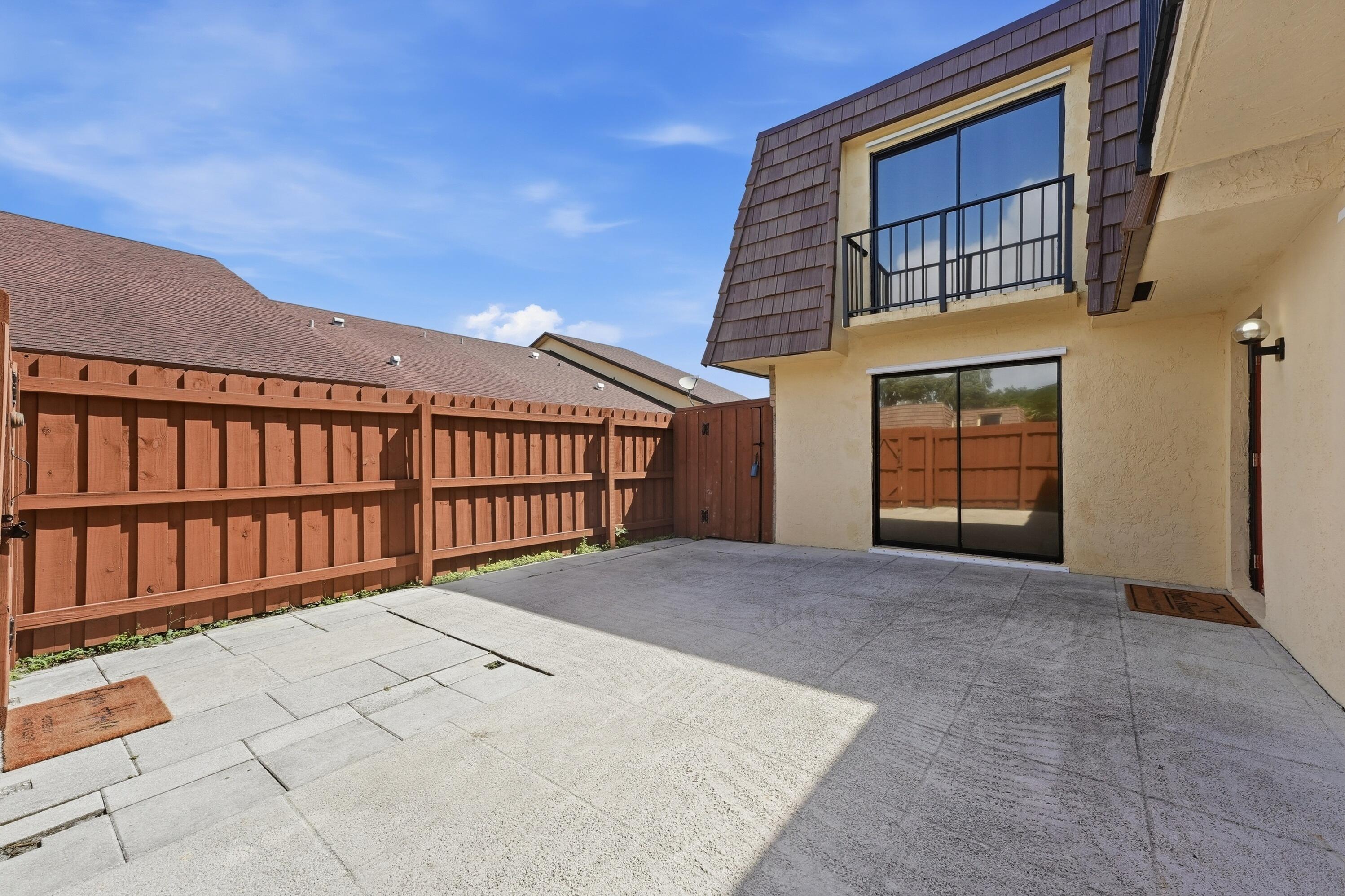 SPRINGDALE HOMES - Residential