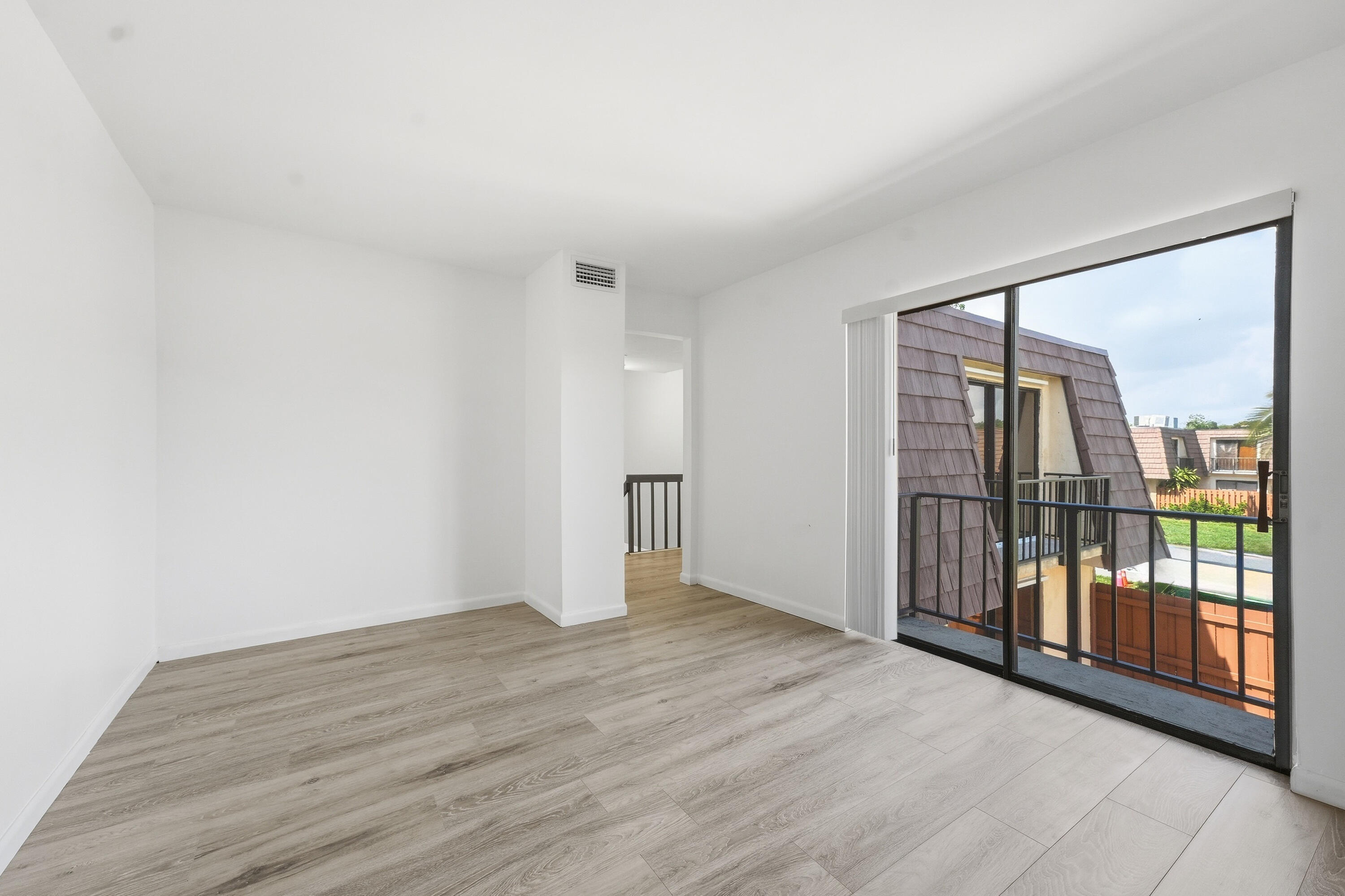 SPRINGDALE HOMES - Residential