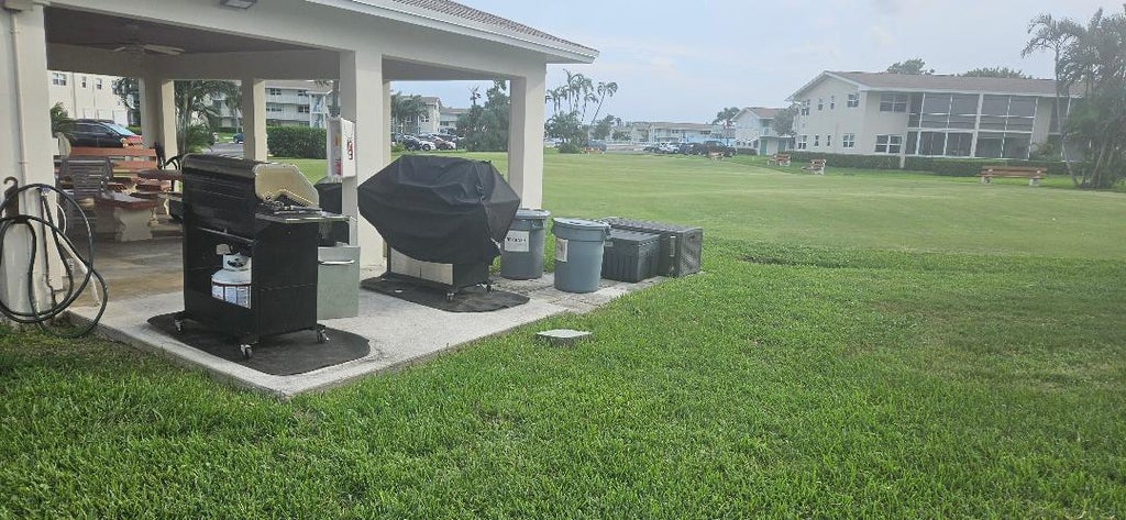 Photo of 800 W HORIZONS W #104, Boynton Beach, FL 33435 (MLS # B26086753)