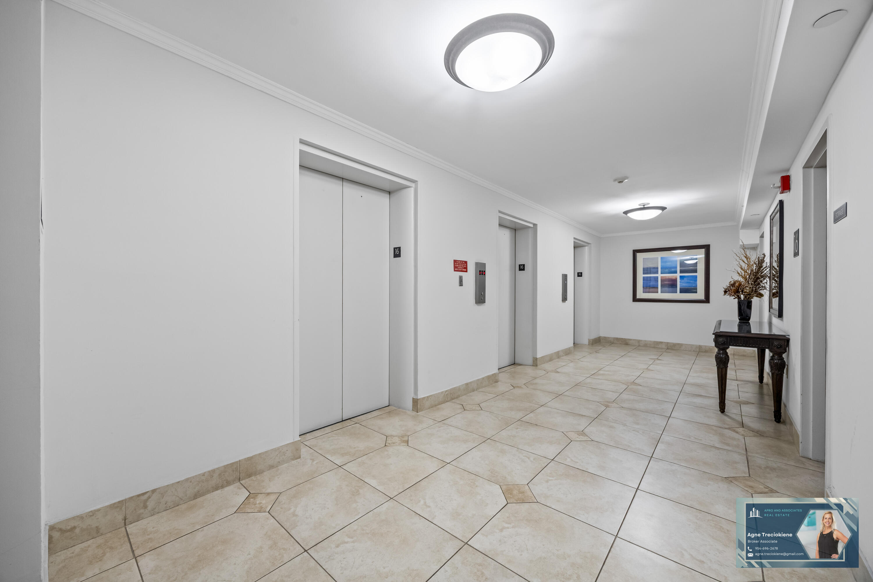 ADMIRALS PORT CONDO WEST - Residential