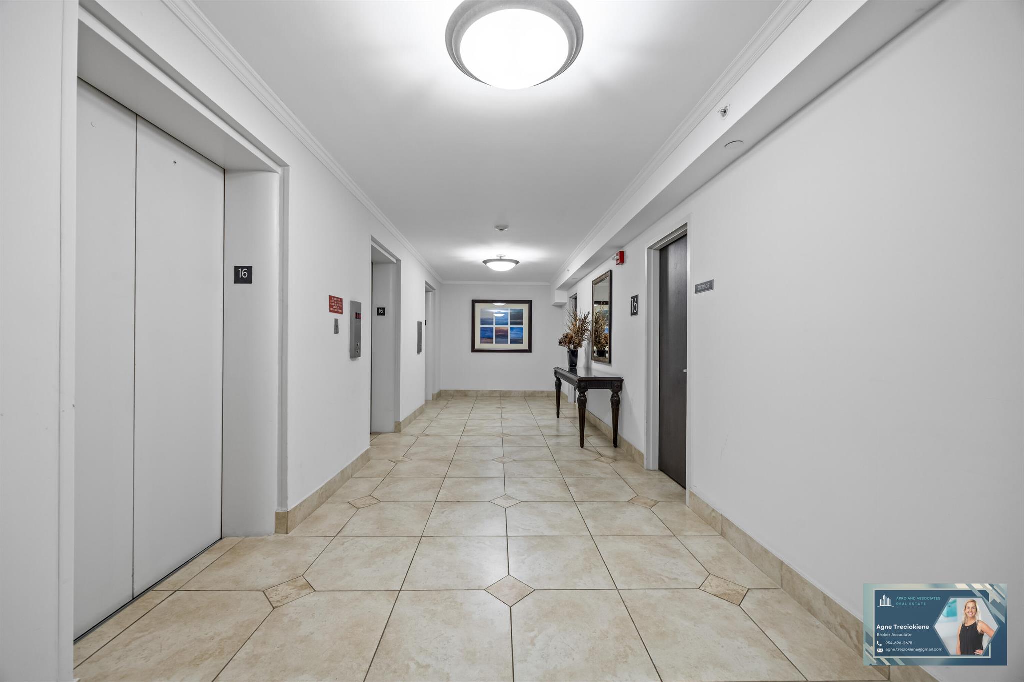 ADMIRALS PORT CONDO WEST - Residential