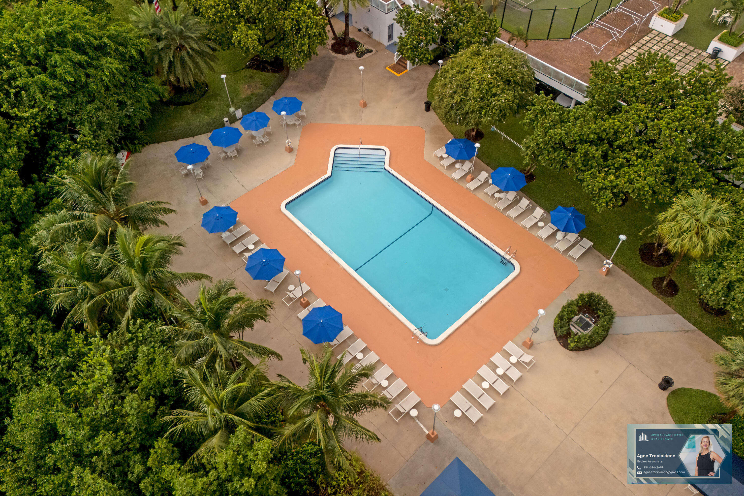 ADMIRALS PORT CONDO WEST - Residential