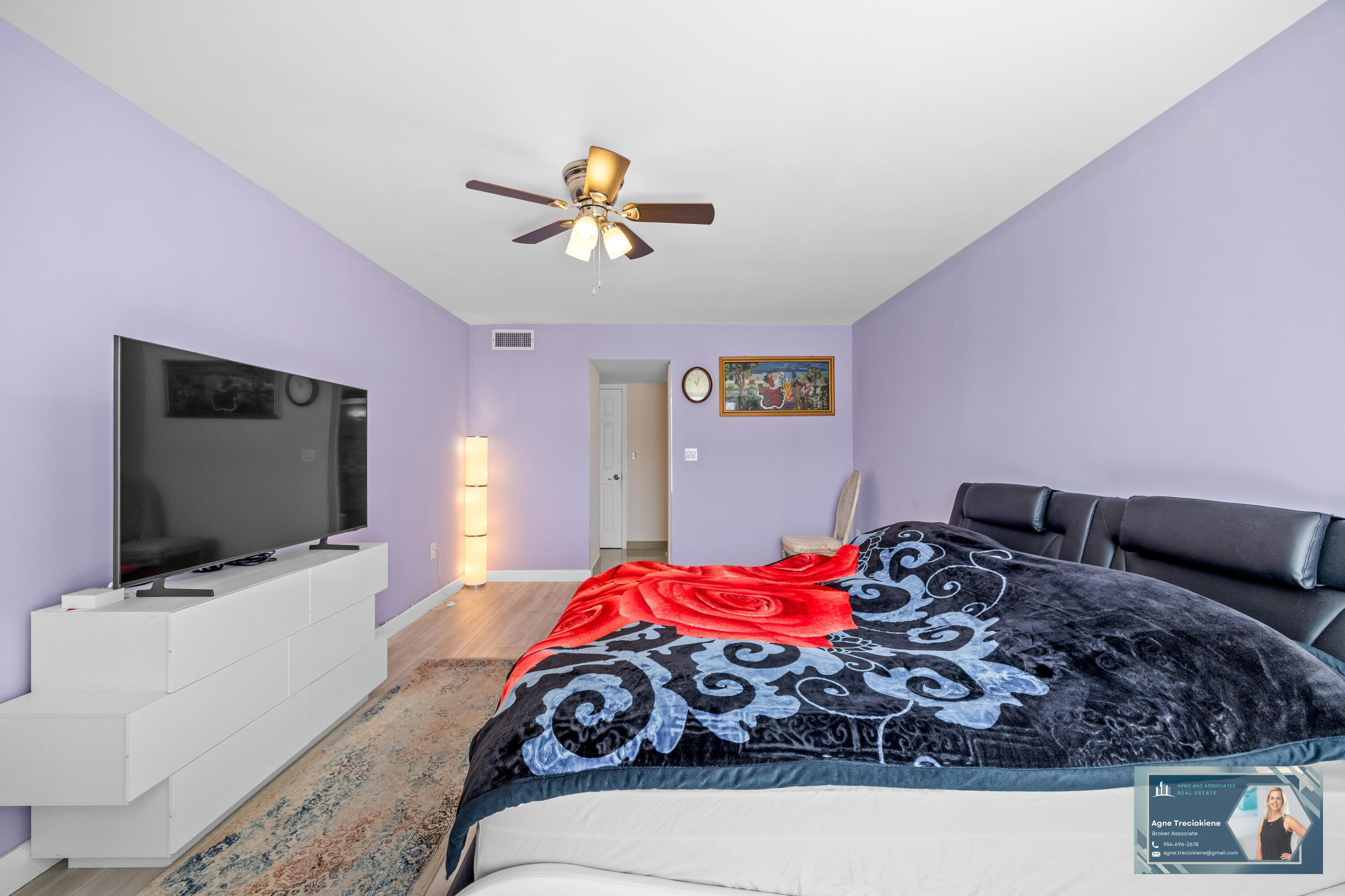 ADMIRALS PORT CONDO WEST - Residential