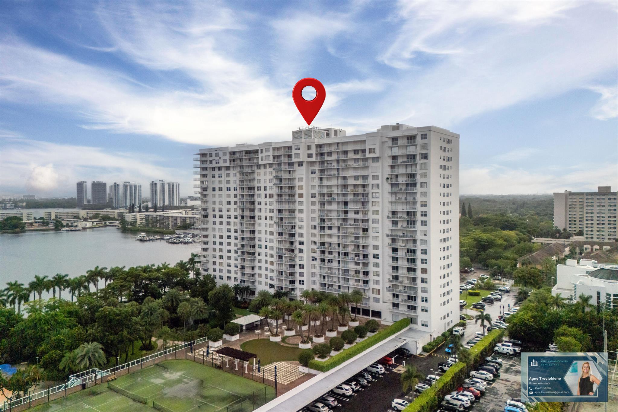 ADMIRALS PORT CONDO WEST - Residential