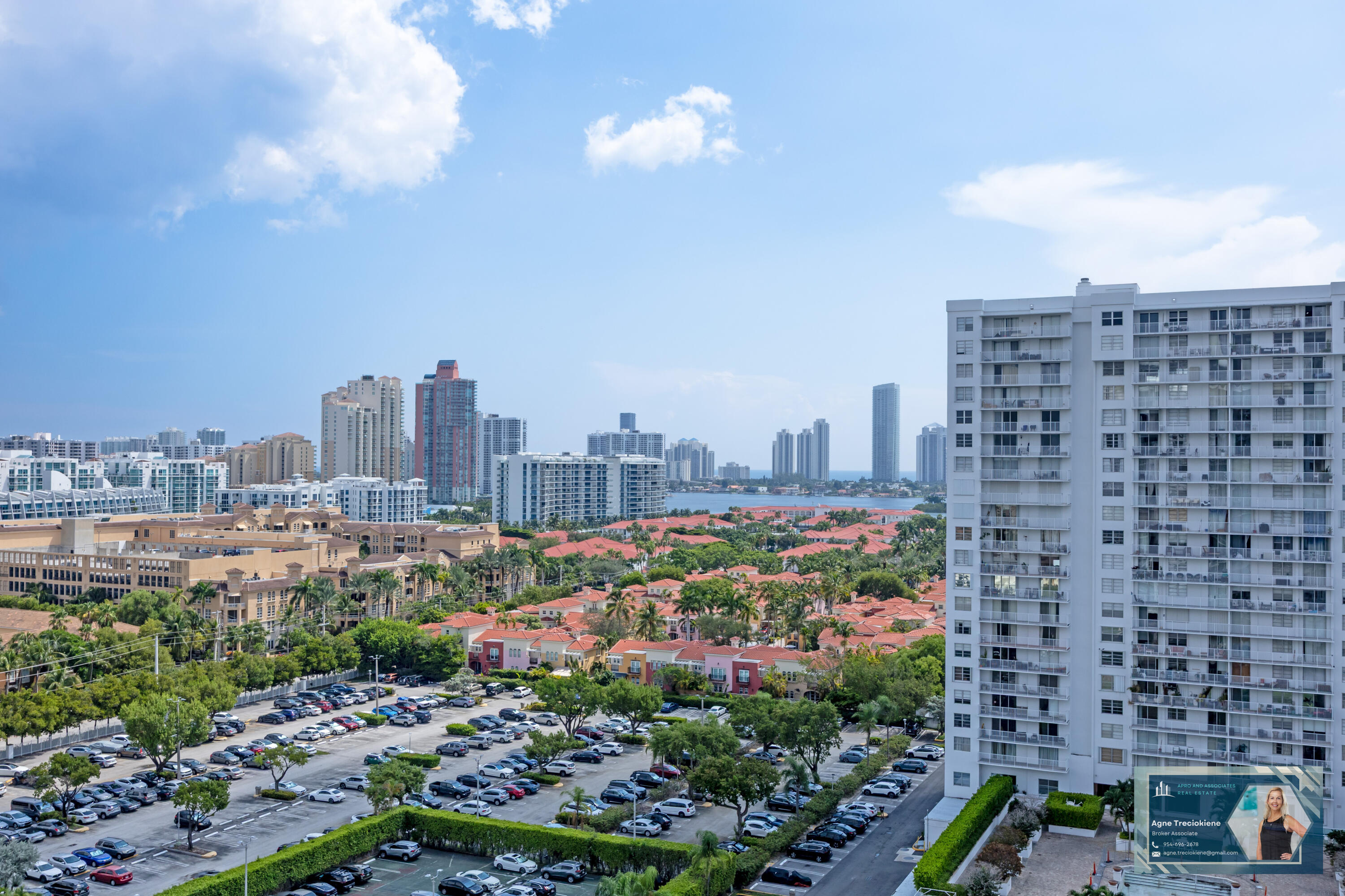 ADMIRALS PORT CONDO WEST - Residential