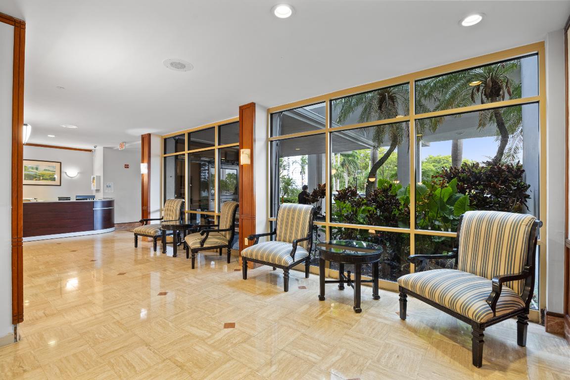 ADMIRALS PORT CONDO WEST BLDG - Residential