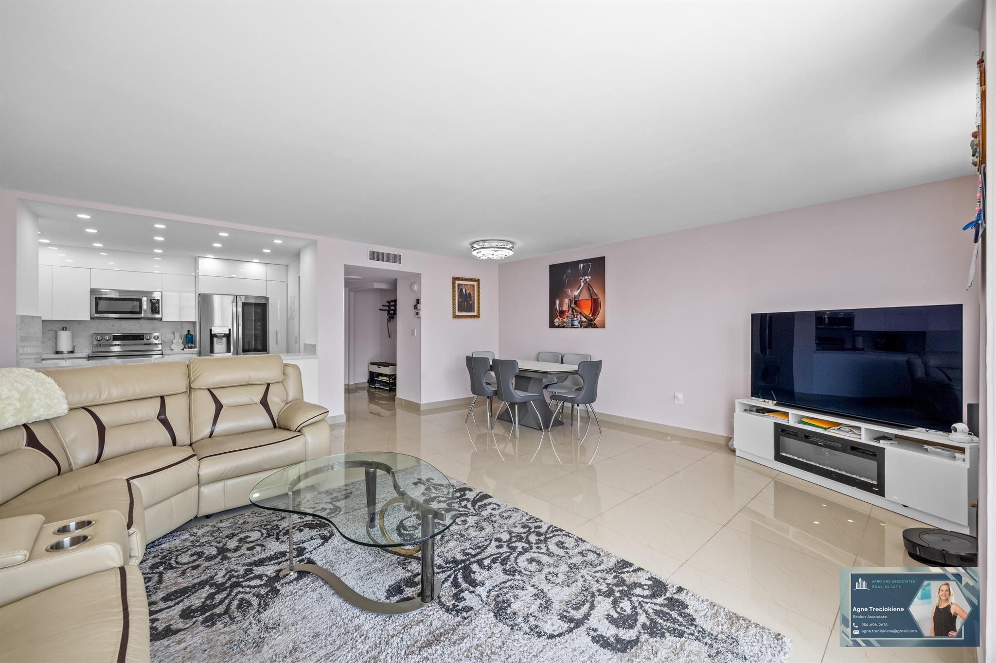 ADMIRALS PORT CONDO WEST - Residential