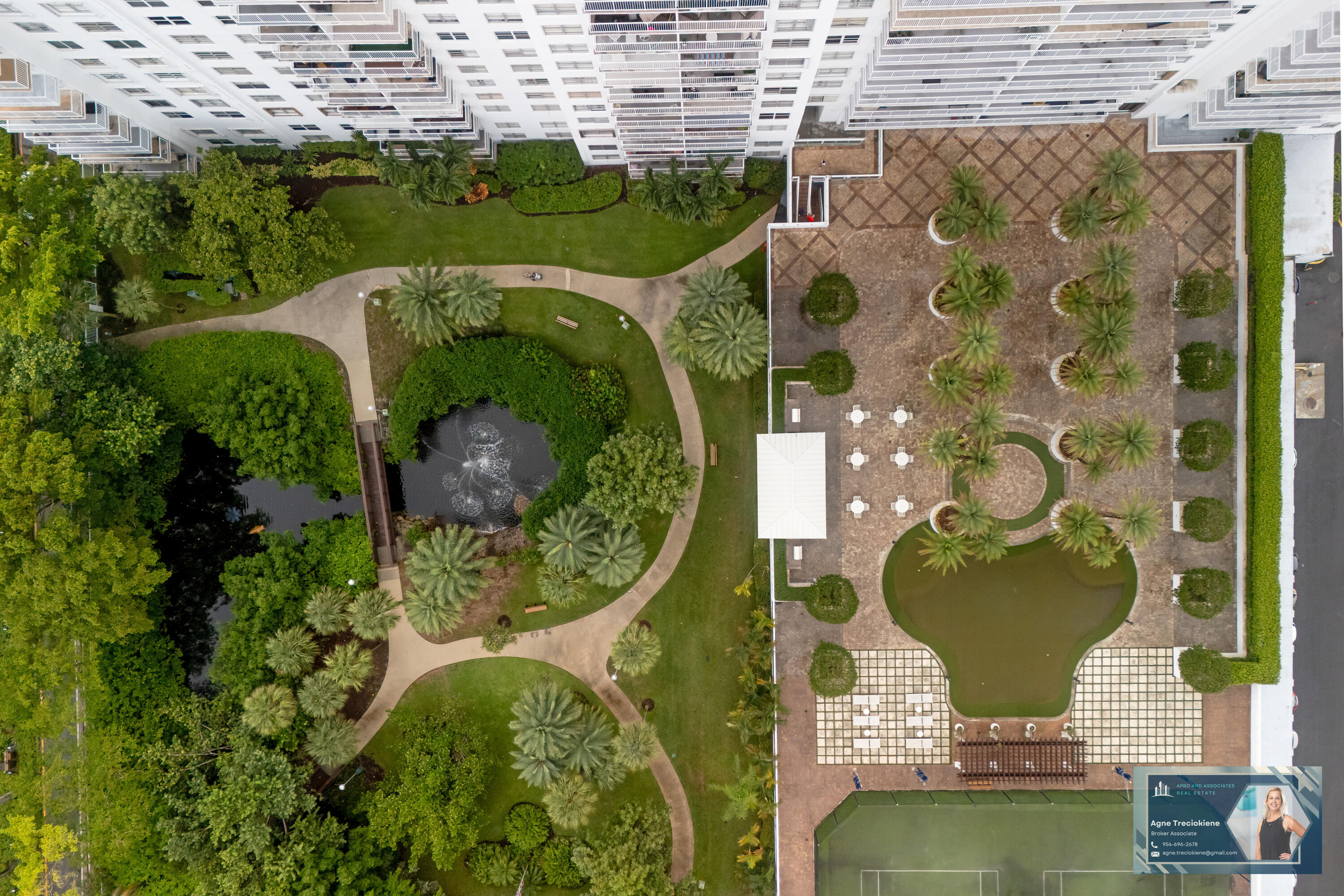 ADMIRALS PORT CONDO WEST - Residential